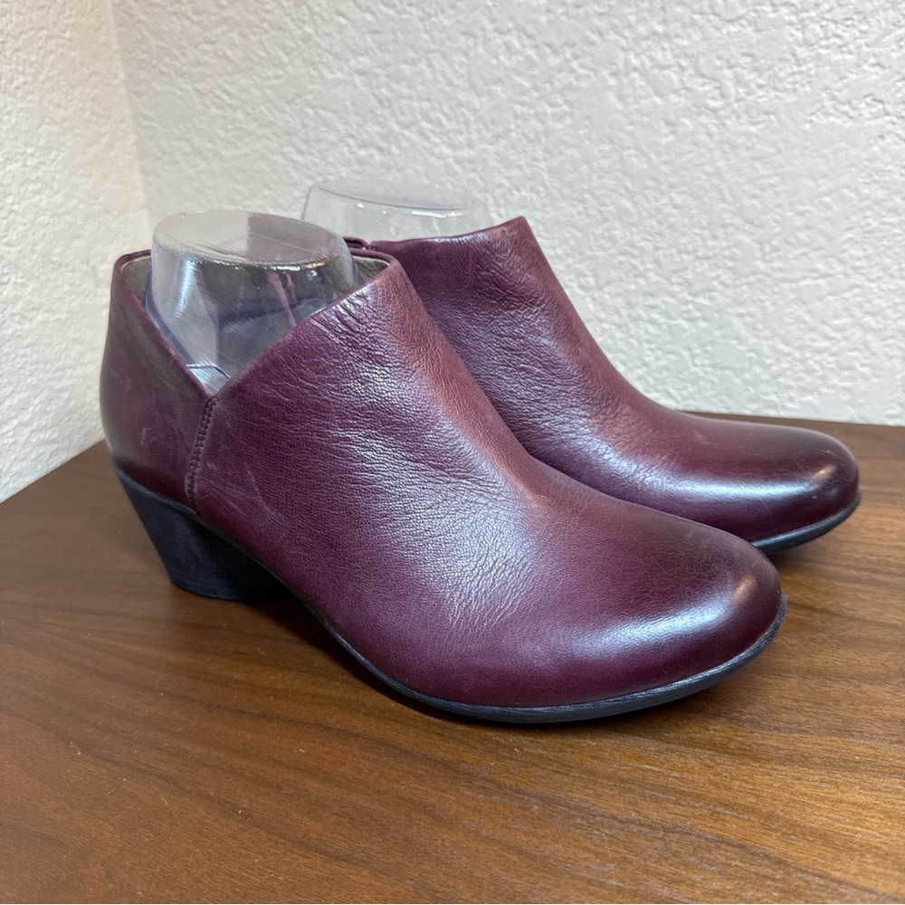 Dansko Raina Red Wine Burnished Leather Ankle Booties Size EU 39/ US 8.5-9 Boots